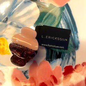 Adorable set of L. Erickson mini clips NWT 💋